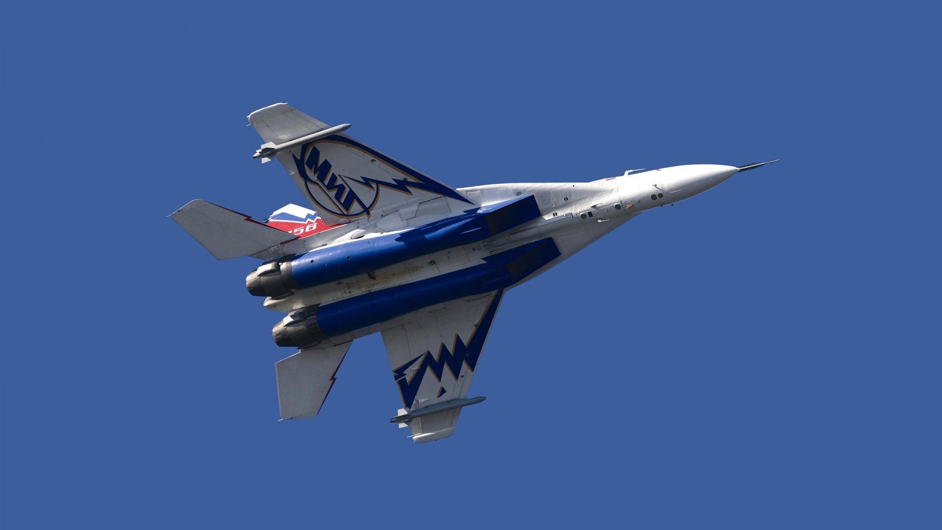 kaiyun体育综合-欧锦赛资格赛战况激烈，错失机会会让球队蒙羞，欧锦赛赛事分析