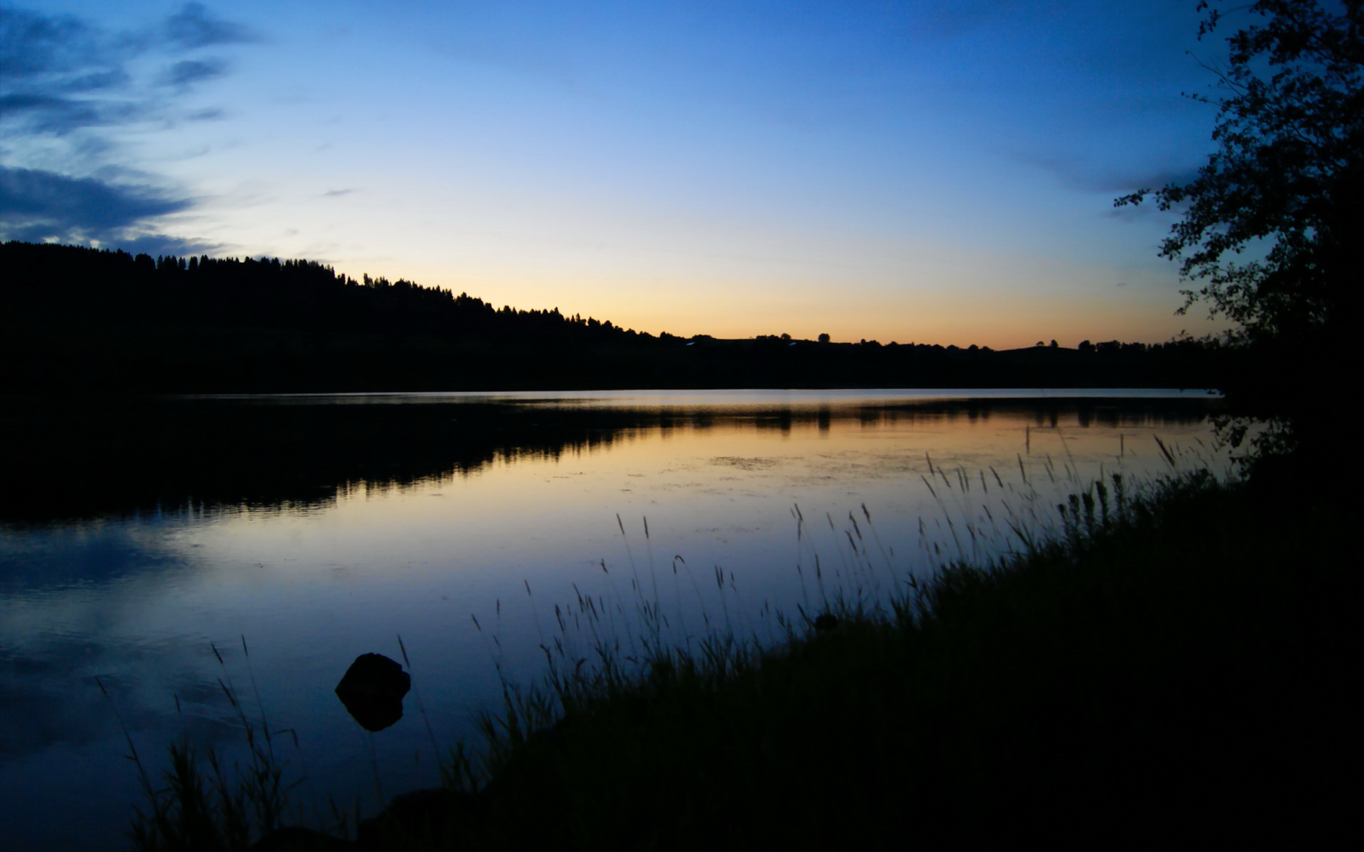 校园足球推行区域联赛积分榜刺激竞争活力，校园足球比赛积分表
